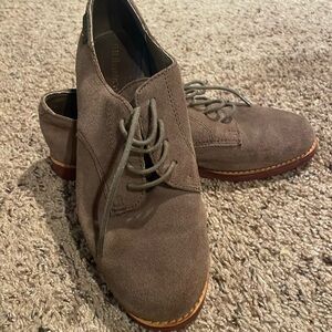 Women’s Oxford Shoes - size 6.5